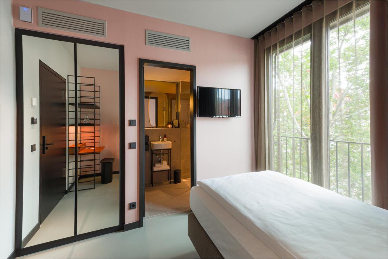 Emilu Design Hotel Stuttgart Exterior photo